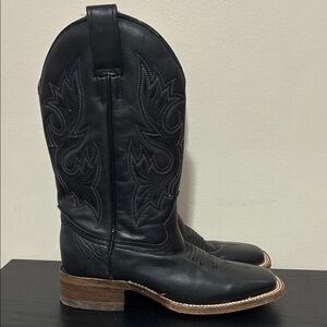 Corral cowboy boots size 6.5 men
